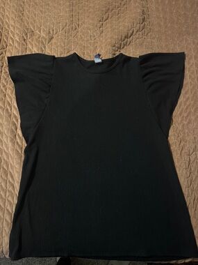 Women's Black Ribbed Flutter-Sleeve Tee